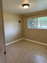 1253 Palm Dr in Orange, TX - Foto de edificio - Building Photo