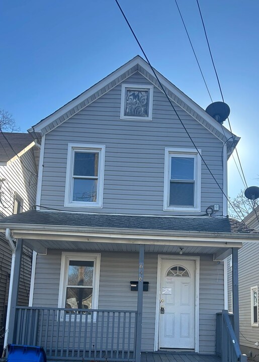 646 Church St in Asbury Park, NJ - Building Photo