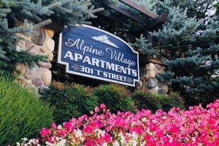 Alpine Village Apartamentos