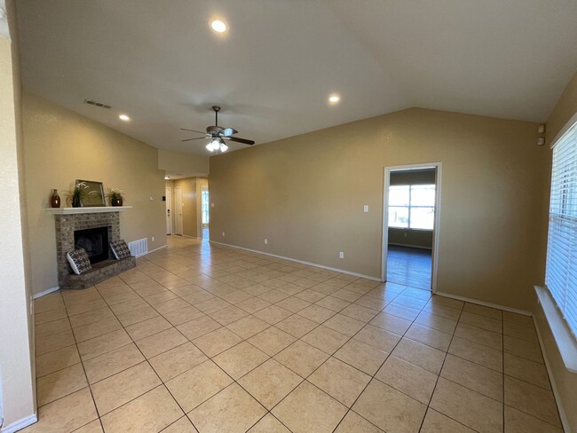 3817 Water Oak Dr in Killeen, TX - Building Photo - Building Photo