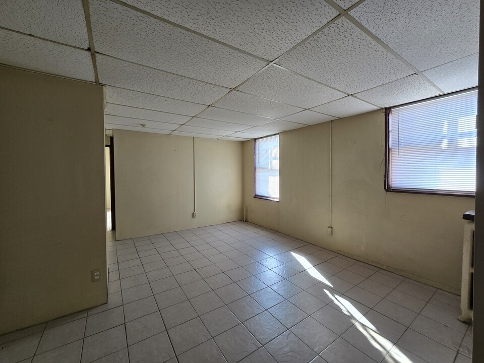 191 N Prairie St in Galesburg, IL - Building Photo