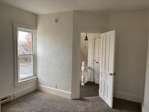 174 Main St in Altamont, NY - Building Photo - Building Photo