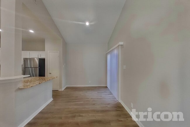 1121 Cypress Ln in Desoto, TX - Building Photo - Building Photo