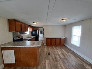 2821 Hillcrest Ave in Pensacola, FL - Building Photo - Building Photo