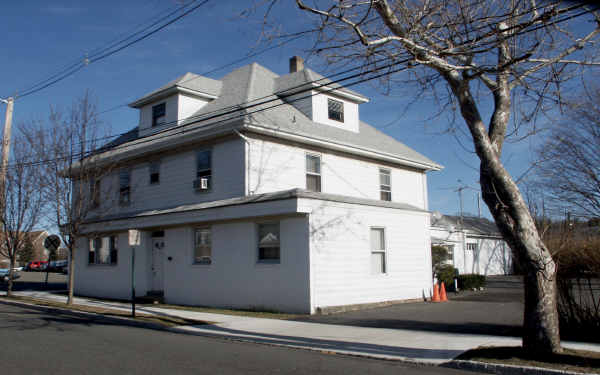 26 Hawthorne Ave in Park Ridge, NJ - Building Photo