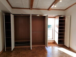 20 Broadlawn Dr in Newton, MA - Building Photo - Building Photo