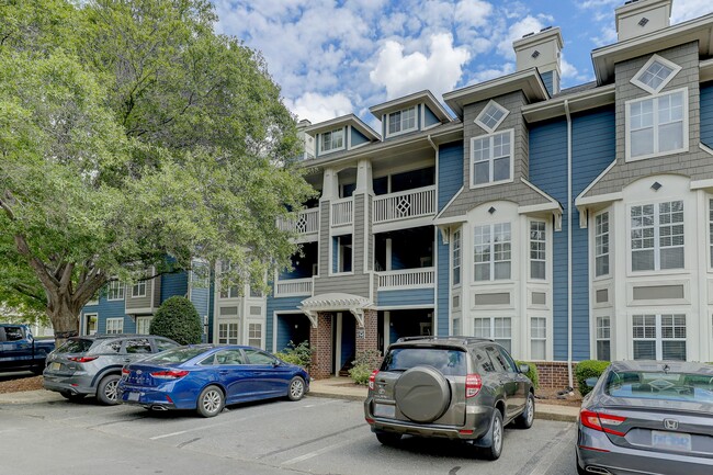 501 Olmsted Park Pl in Charlotte, NC - Building Photo - Building Photo