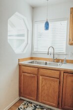 5851 Ridgelake Cir in Anchorage, AK - Building Photo - Building Photo