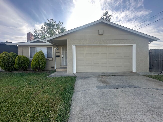property at 3451 Jupiter Dr