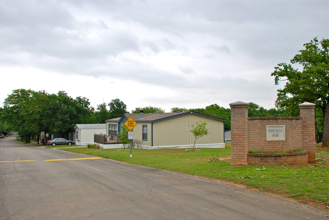 Thousand Oaks Mobile Home Park in Mansfield, TX - Building Photo