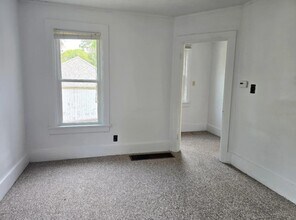 320 W Cedar St in Platteville, WI - Building Photo - Building Photo