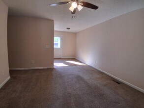821 Belle Dr in Spring Hill, TN - Building Photo - Building Photo