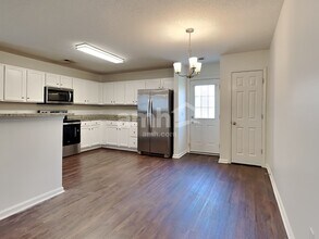 3028 Crusades St, Unit 4101 in Ladson, SC - Foto de edificio - Building Photo