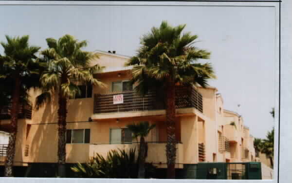 1447 W 228th St in Torrance, CA - Foto de edificio - Building Photo