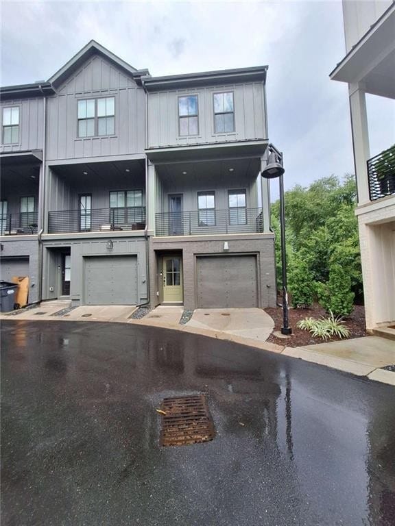 property at 166 Chestnut Cir