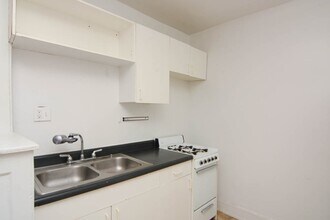 2336 N Spaulding Ave in Chicago, IL - Building Photo - Building Photo