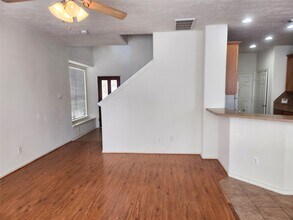 11509 Hackmatack Way in Houston, TX - Building Photo - Building Photo