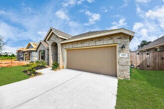 199 Wasatch Peaks Wy in Willis, TX - Building Photo - Building Photo