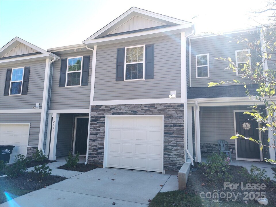 2931 Penninger Cir in Charlotte, NC - Building Photo