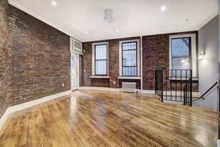 410 E 13th St, Unit 1D in New York, NY - Building Photo