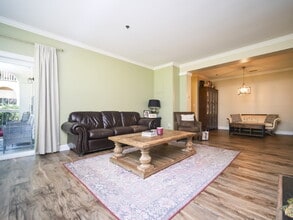 5609 Fairview Rd in Charlotte, NC - Building Photo - Building Photo