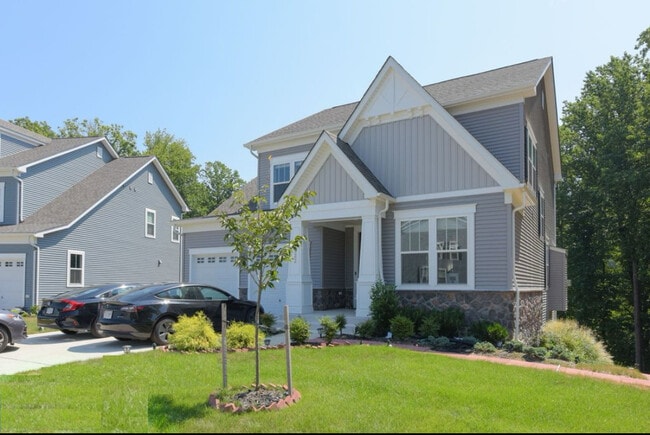 property at 2322 Duncan Ln