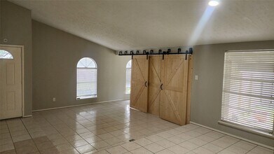 2815 Quail Valley E Dr in Missouri City, TX - Building Photo - Building Photo