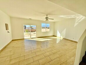 13827 Luis Dr in Desert Hot Springs, CA - Foto de edificio - Building Photo