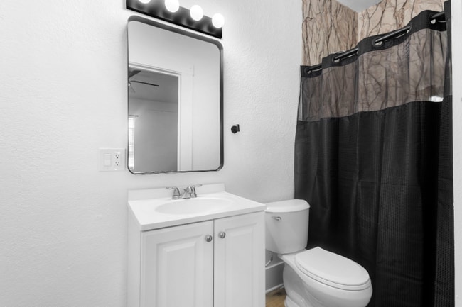 518 N Ohio Ave in Lakeland, FL - Building Photo - Building Photo