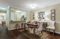 Building Photo - Uptown Gardens Apartments in Charlotte, North Carolina