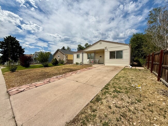 1035 S Quitman St in Denver, CO - Foto de edificio - Building Photo