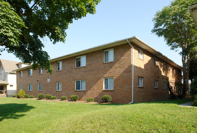 300 E 16th Ave in Columbus, OH - Foto de edificio - Building Photo