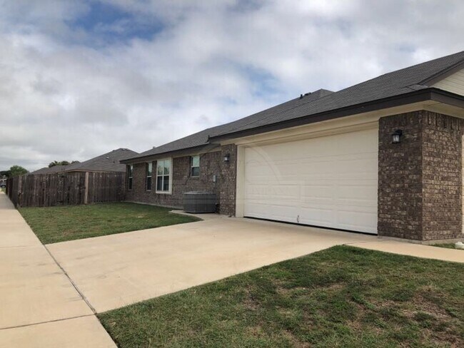 301 Vega Ln in Killeen, TX - Building Photo - Building Photo