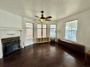 28 Kenyon St in Hartford, CT - Building Photo - Building Photo