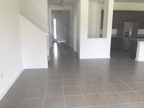12808 Westside Vlg Lp in Windermere, FL - Building Photo - Building Photo
