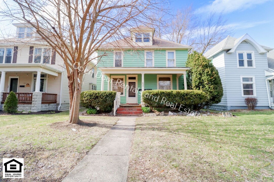 833 Edgewater Ave in Fort Wayne, IN - Building Photo