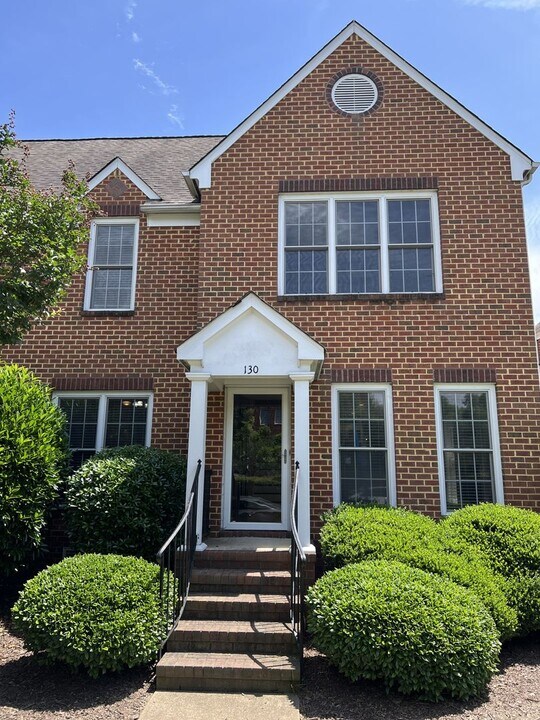 130 Nat Turner Blvd in Newport News, VA - Building Photo