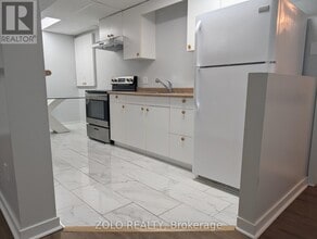 31 Buchanan St in Barrie, ON - Building Photo - Building Photo