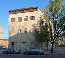 334-336 W Pike St in Covington, KY - Foto de edificio - Building Photo