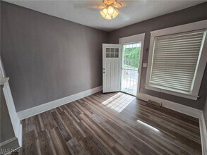 638 Fern St in Akron, OH - Building Photo - Building Photo