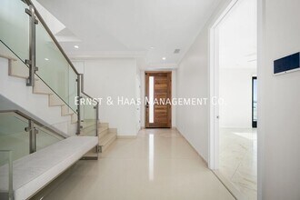 1724 Bluff Pl in Long Beach, CA - Building Photo - Building Photo