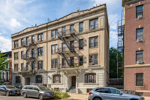 403 Macon St in Brooklyn, NY - Foto de edificio - Building Photo