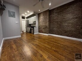 2ND AVE. in New York, NY - Building Photo