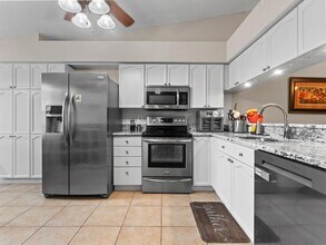 2589 Northfield Ln in Clearwater, FL - Building Photo - Building Photo
