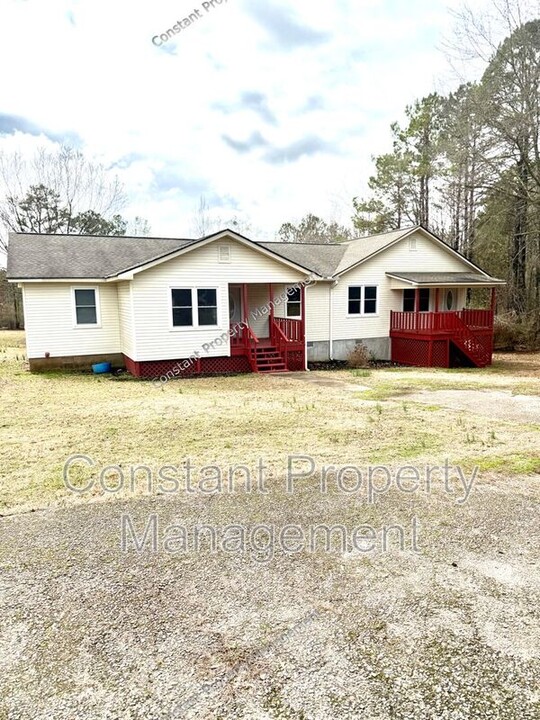 167 Kathy Ln in Griffin, GA - Building Photo