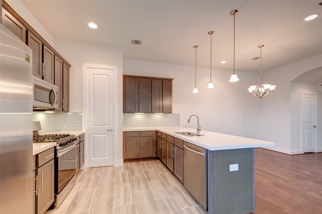 property at 1844 Parana Dr