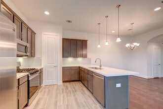 1844 Parana Dr in Houston, TX - Building Photo - Building Photo