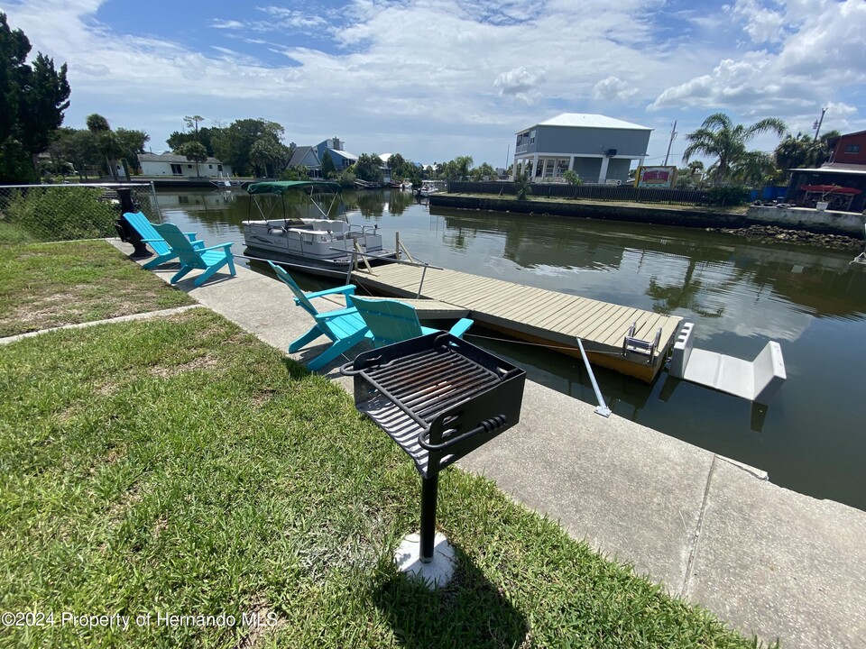 4016 Eagle Nest Dr in Hernando Beach, FL - Building Photo