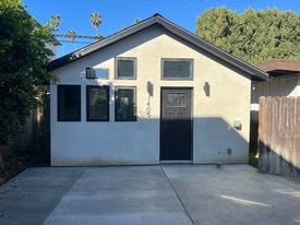 1405-1405 Crenshaw Blvd in Los Angeles, CA - Building Photo