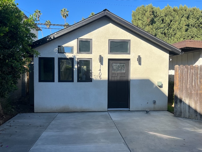 1405-1405 Crenshaw Blvd